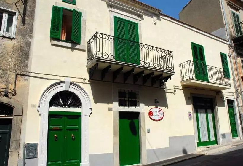 هتل Le Cinque Luci