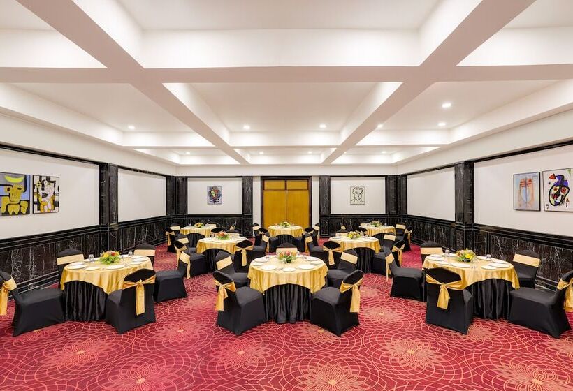 Lemon Tree Hotel, Indore