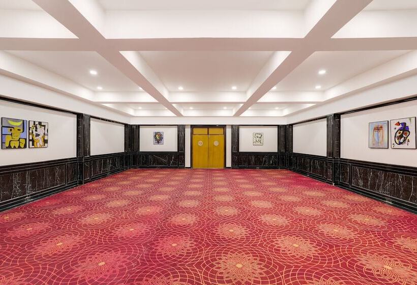 Lemon Tree Hotel, Indore