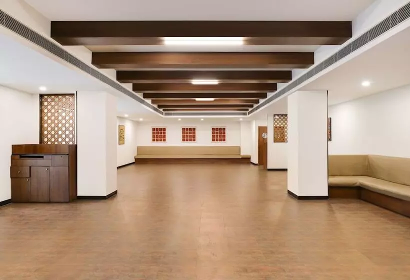 Lemon Tree Hotel, Indore