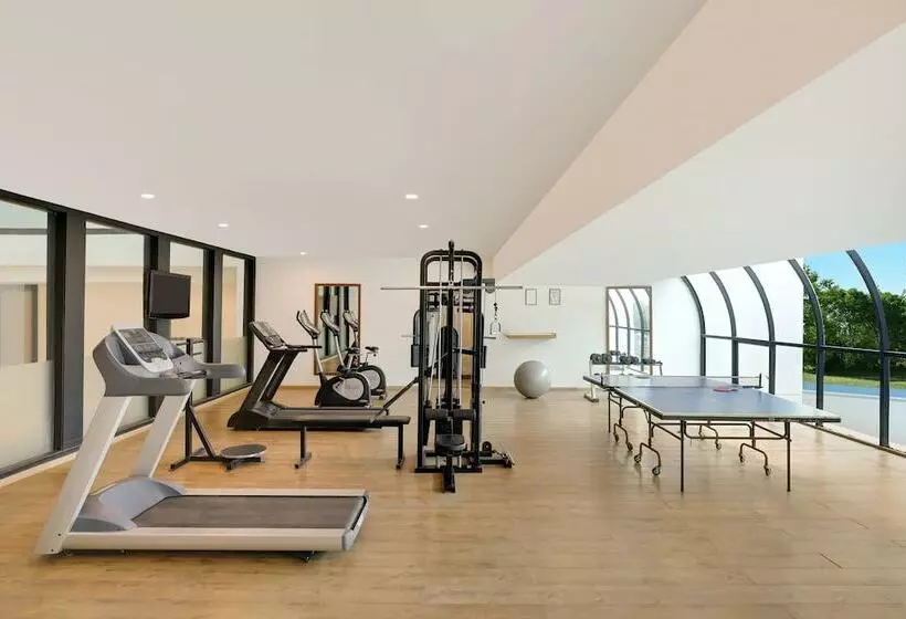 Lemon Tree Hotel, Indore