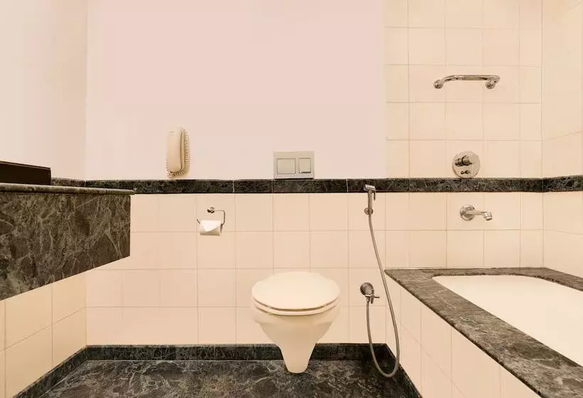 Lemon Tree Hotel, Indore