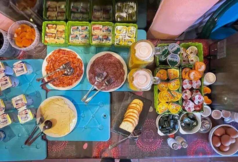 هتل Les Arcades   La Roche En Ardenne