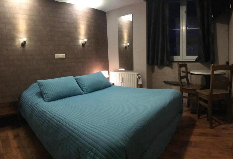 هتل Les Arcades La Roche En Ardenne