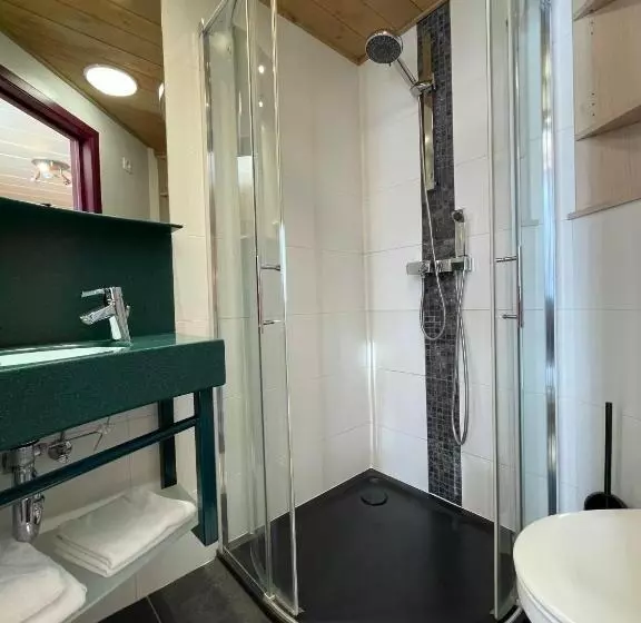 هتل Les Arcades   La Roche En Ardenne