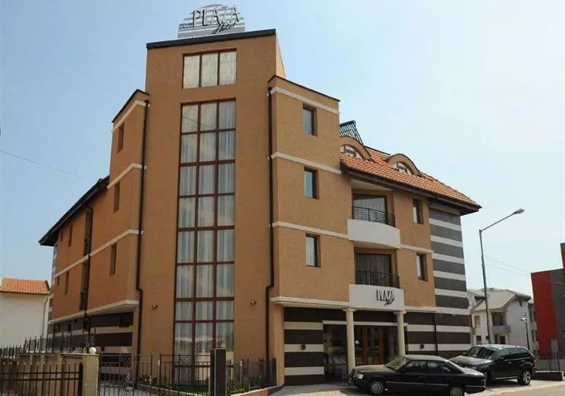 Hotel Plaza