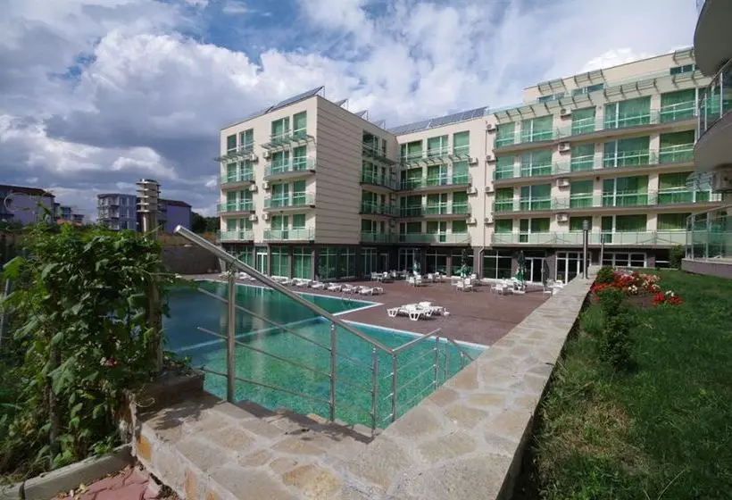 בית מלון כפרי The Clara