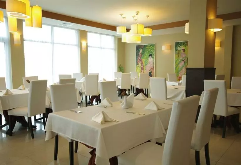 בית מלון כפרי The Clara