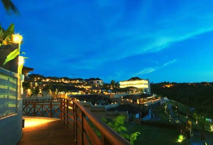 酒店 The Beverly Hills Bali A Luxury Villas & Spa