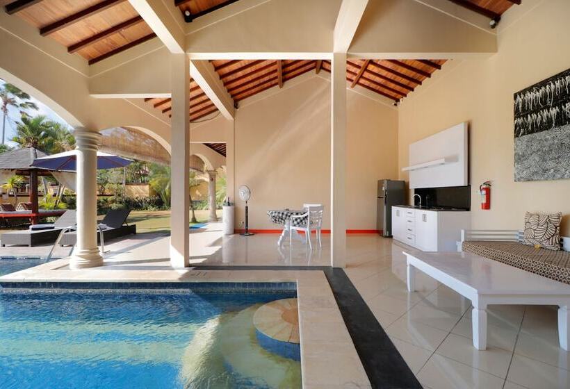 ホテル The Beverly Hills Bali A Luxury Villas & Spa