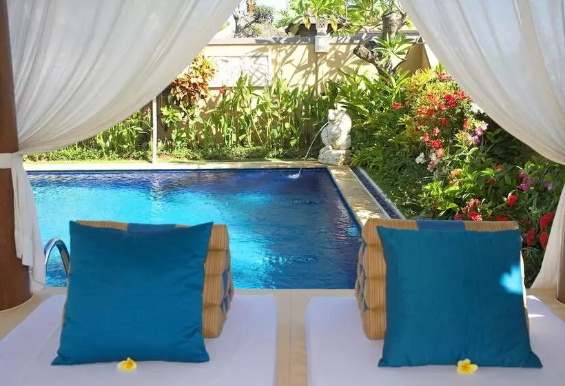 酒店 The Beverly Hills Bali A Luxury Villas & Spa