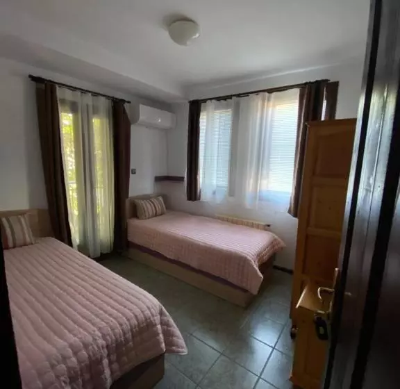 בית מלון כפרי Villas Sozopol