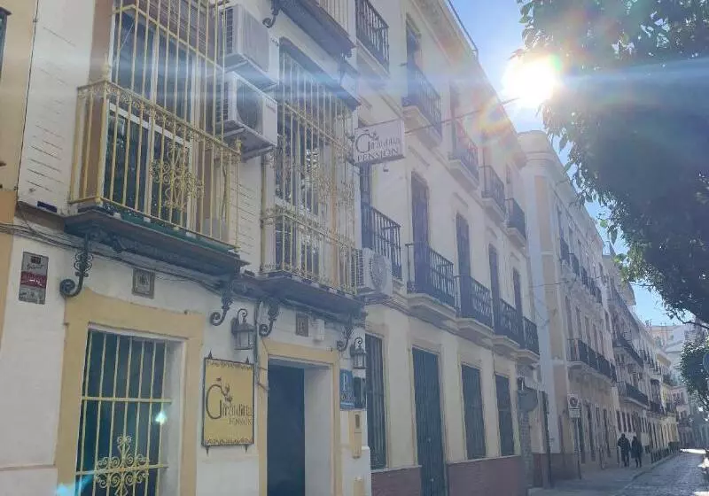 پانسیون Giraldilla