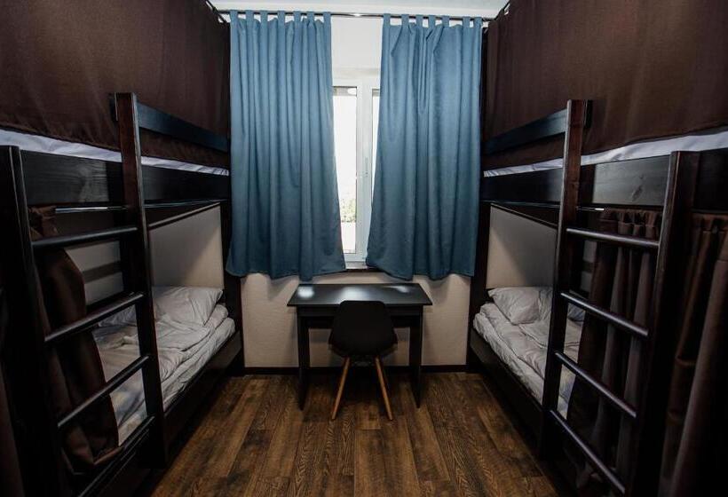 Retkeilymaja новый хостел Nesvit киев академгородок
