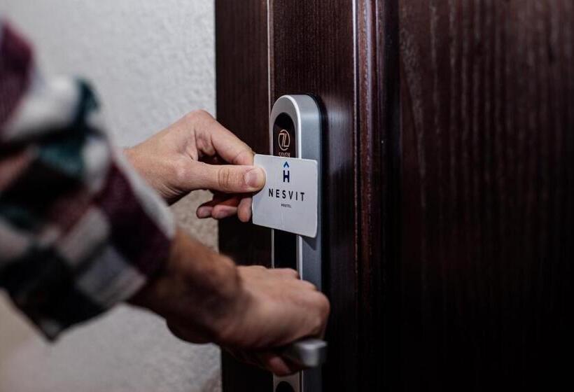 Retkeilymaja новый хостел Nesvit киев академгородок