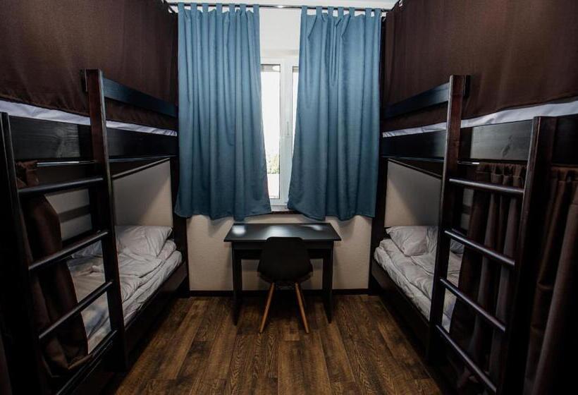 Retkeilymaja новый хостел Nesvit киев академгородок