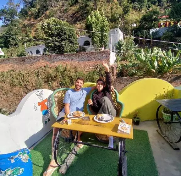 Hobbit House Hostel