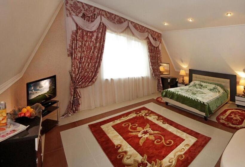 Hotel гранд алексік