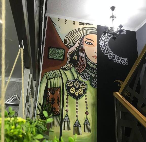 هتل Cube House Osh