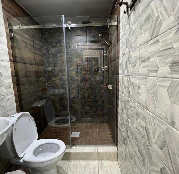 هتل Cube House Osh