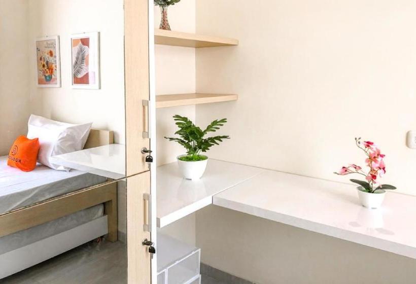 فندق Koolkost Female Syariah Near Universitas Muhammadiyah Malang Campus Iii