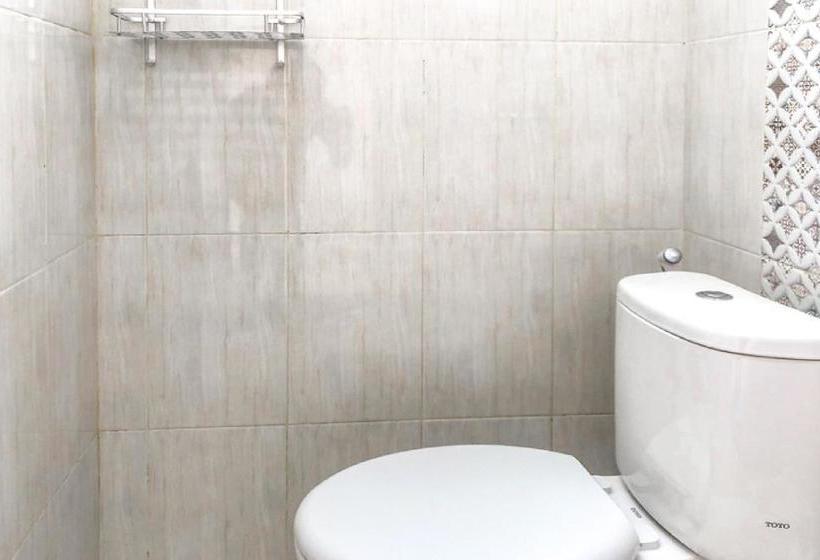 فندق Koolkost Female Syariah Near Universitas Muhammadiyah Malang Campus Iii