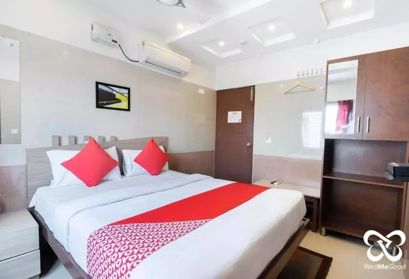 هتل Oyo 71538 Royal Residency
