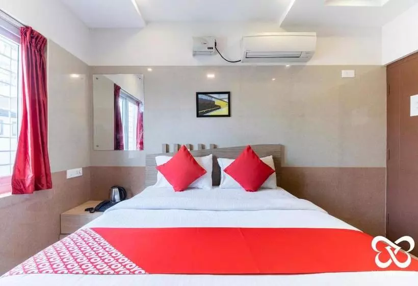 هتل Oyo 71538 Royal Residency