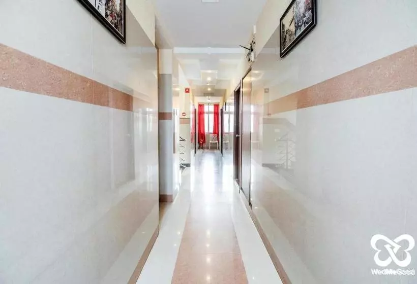 هتل Oyo 71538 Royal Residency