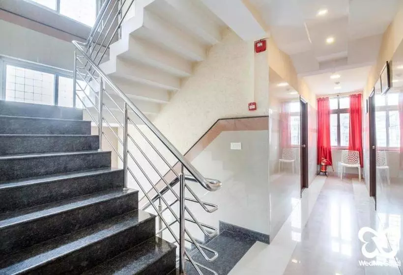 هتل Oyo 71538 Royal Residency