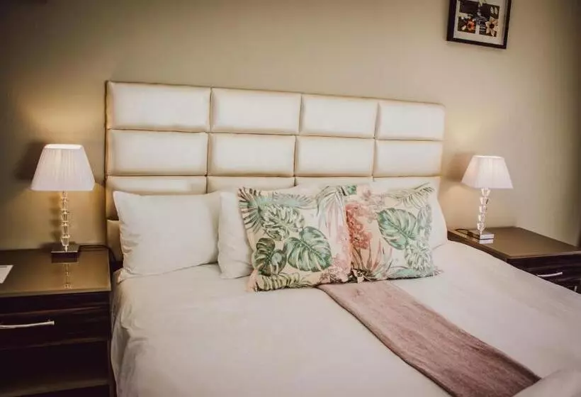 ペンション The Daughters Guest House