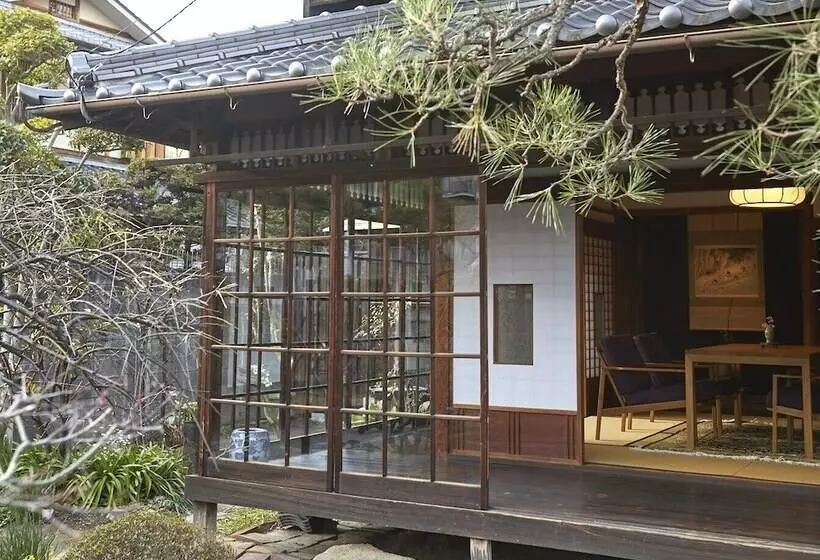 Tsumugiya Ryokan