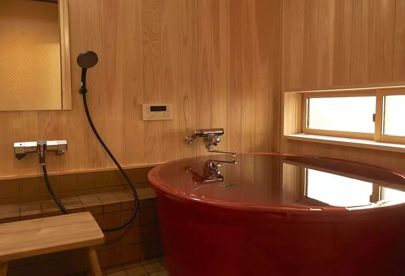 Tsumugiya Ryokan