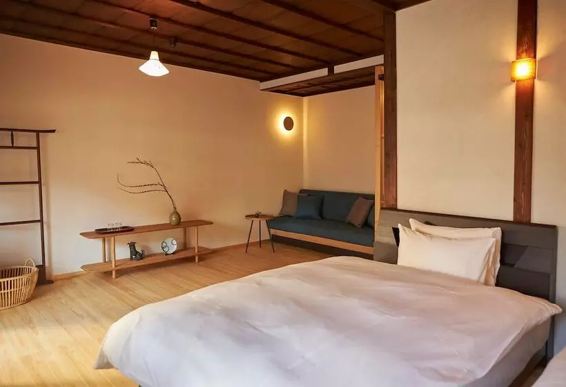 Tsumugiya Ryokan
