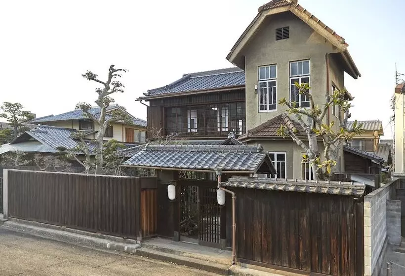 Tsumugiya Ryokan