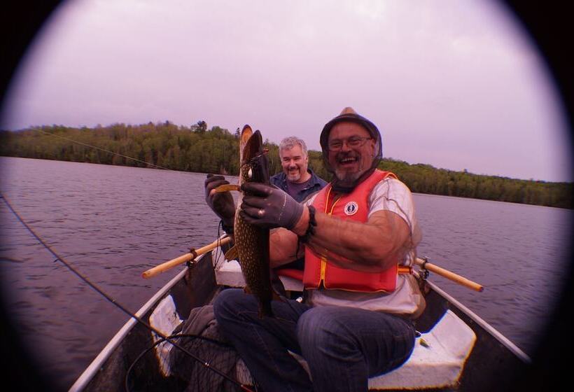 فندق صغير Auberge L Ile De France