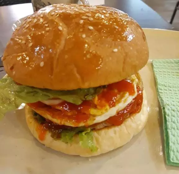 ベッドアンドブレックファースト Arya Inn