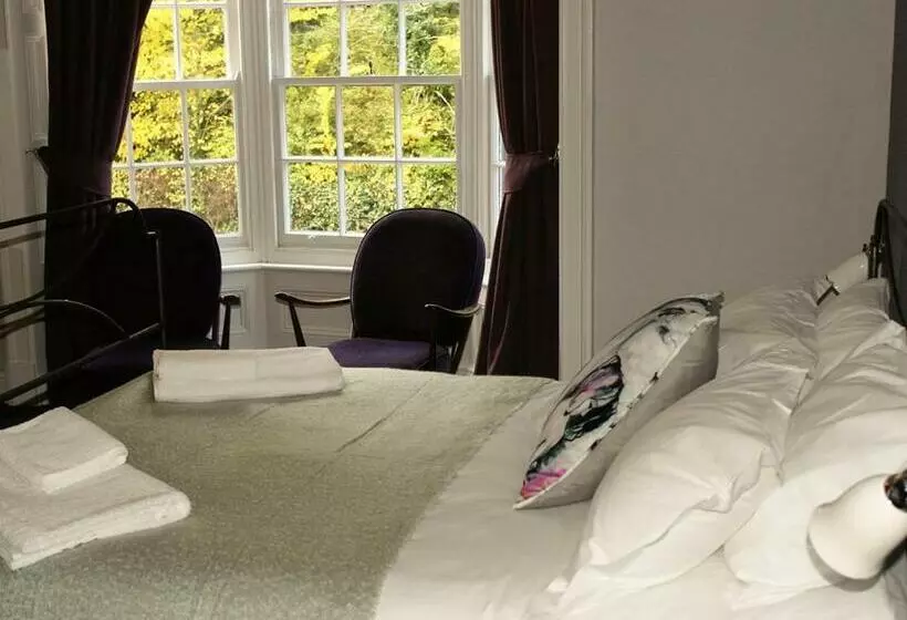 ベッドアンドブレックファースト The Talbot And Apartment