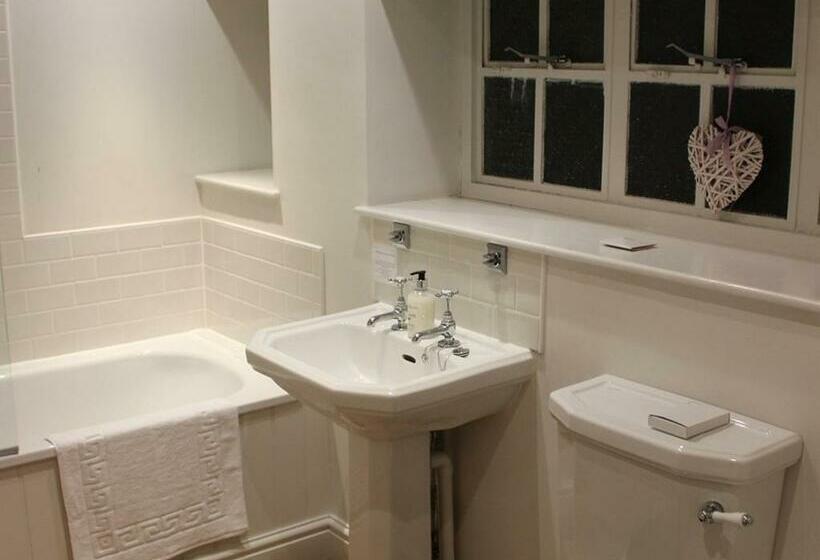 צימר The Talbot And Apartment