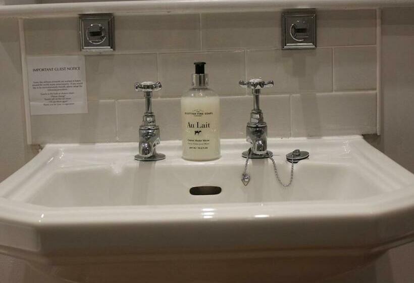 צימר The Talbot And Apartment