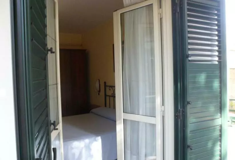 ホテル Albergo Miramonte