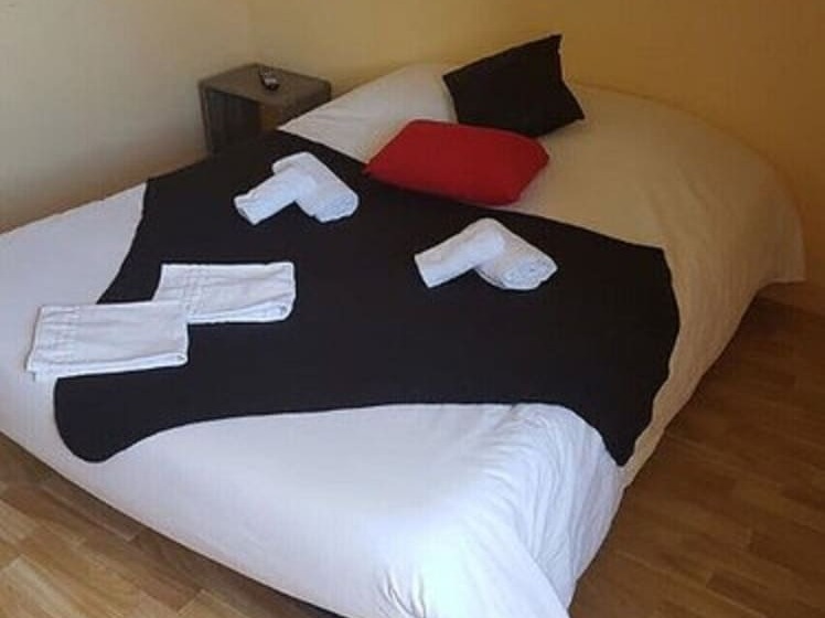 בית מלון כפרי Auberge Le Guinefort