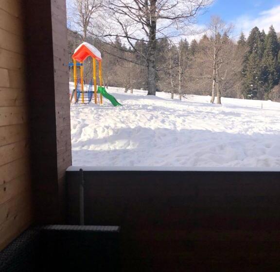 هتل Bakuriani The Valley 115 202