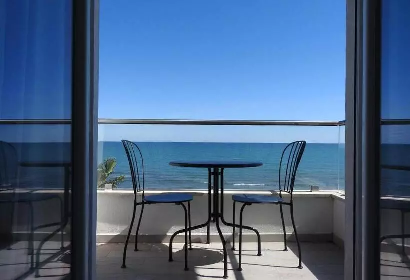 Hotelli Corallo Circeo