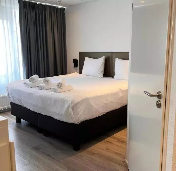 Hotelli De Duif Lisse   Keukenhof