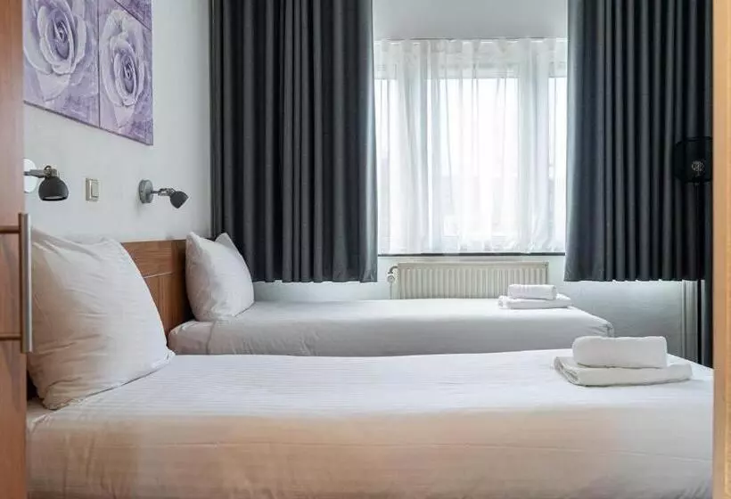 Hotelli De Duif Lisse   Keukenhof