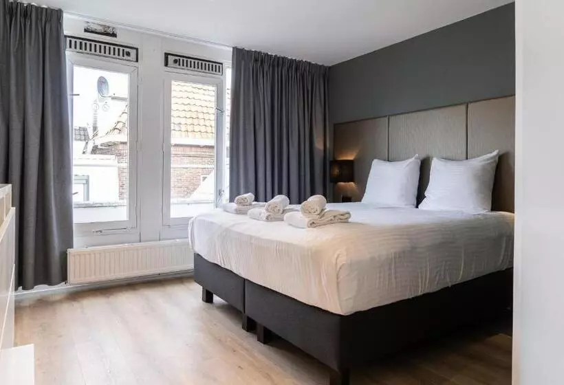 Hotelli De Duif Lisse   Keukenhof