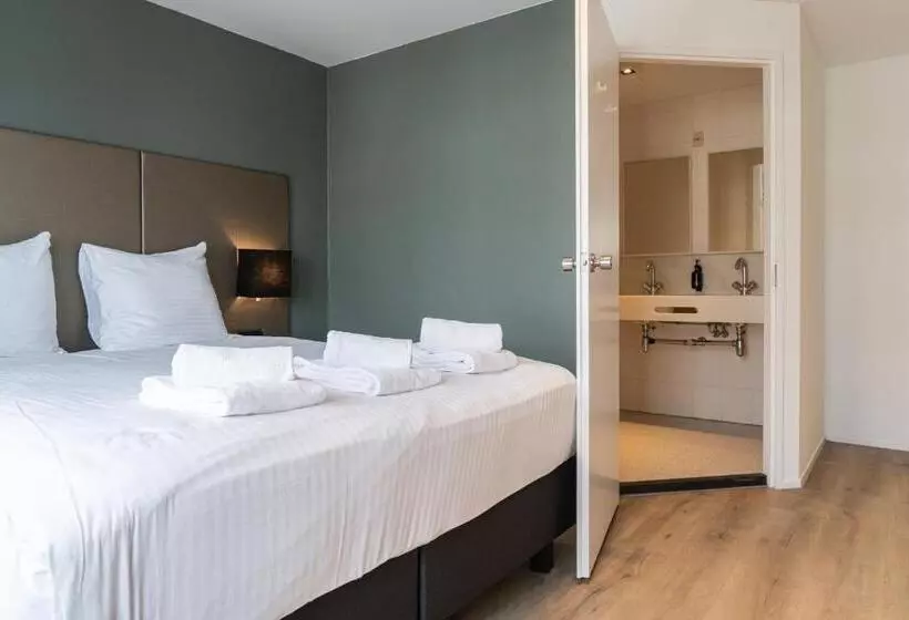 Hotelli De Duif Lisse   Keukenhof