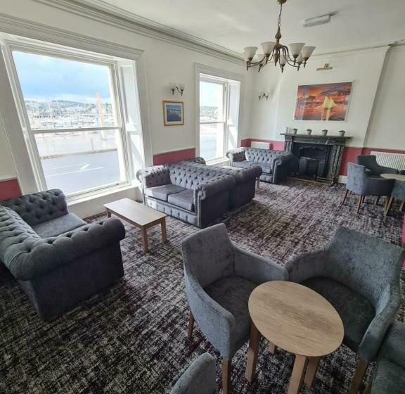 בית מלון כפרי Regina