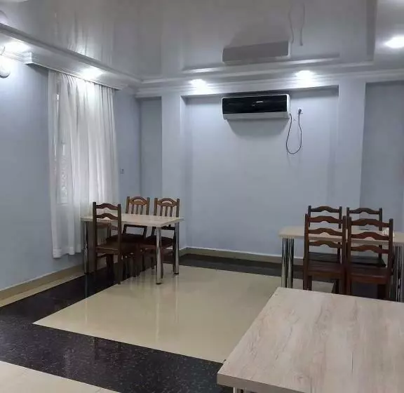ペンション Guesthouse Natali